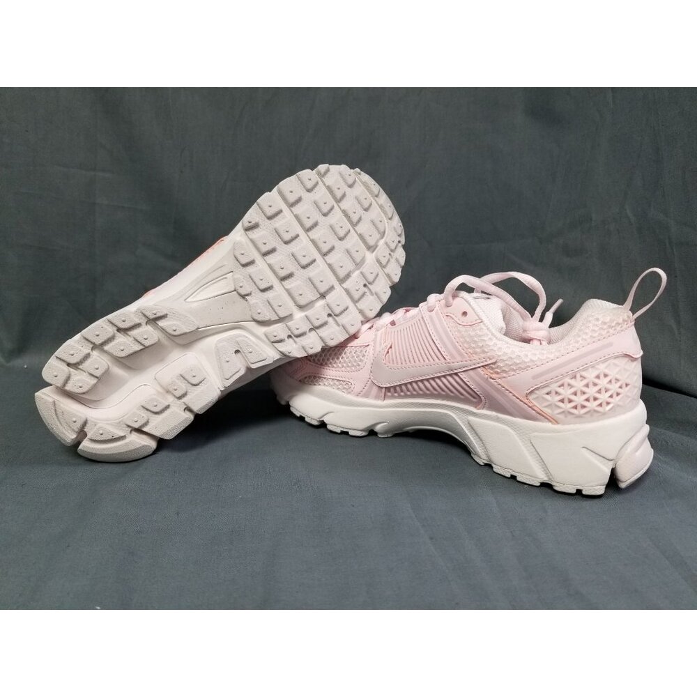 Nike Girls Vomero 5 (GS) Sneakers Pink Grey Size 7 NEW NO BOX! - Picture 2 of 11
